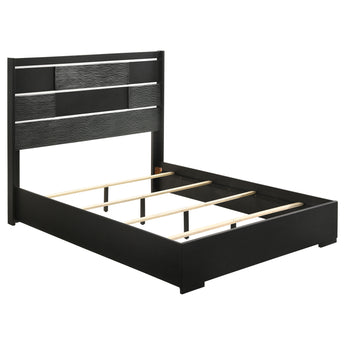 Blacktoft Eastern King Panel Bed Black - MartincFurniture